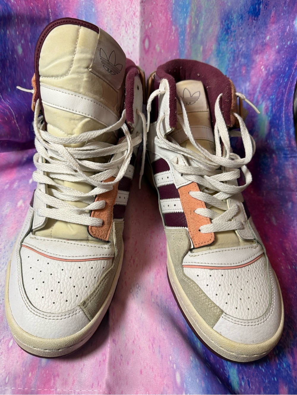 adidas High-Top Sneakers in White, Burgundy, and Peach - Picture 4 of 9